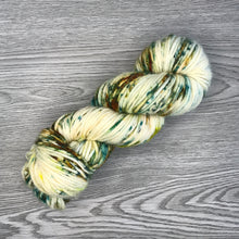 Load image into Gallery viewer, Lakeshore Lite - Bulky Merino