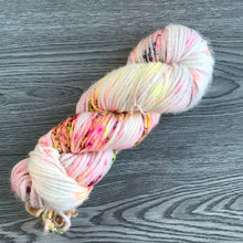 Load image into Gallery viewer, Punky - Bulky Merino