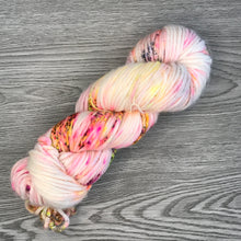 Load image into Gallery viewer, Punky - Bulky Merino