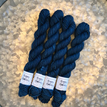 Load image into Gallery viewer, Mini Skein DK - Midnight