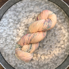 Load image into Gallery viewer, Peach and Sprinkles 80/20 FW