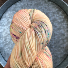 Load image into Gallery viewer, Peach and Sprinkles 80/20 FW