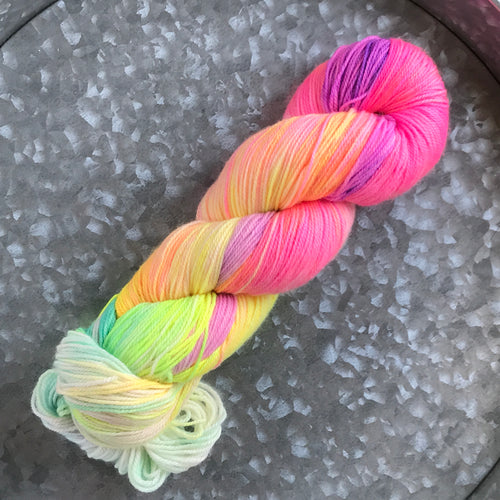 Neon Rainbow 80/20 FW