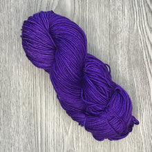 Load image into Gallery viewer, Grape - Worsted