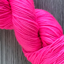 Load image into Gallery viewer, Vibrant - Worsted
