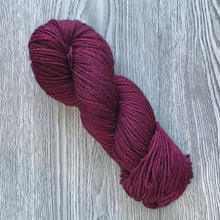Load image into Gallery viewer, Wine - Worsted