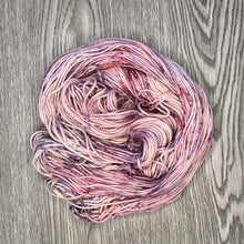 Load image into Gallery viewer, Purple Speckle DK