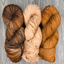 Load image into Gallery viewer, Peach Cobbler DK