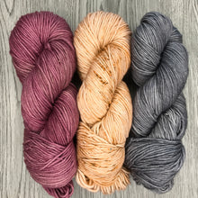 Load image into Gallery viewer, Peach Cobbler DK